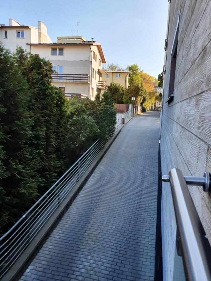 Przy Ogrodzie Saskim Apartment *